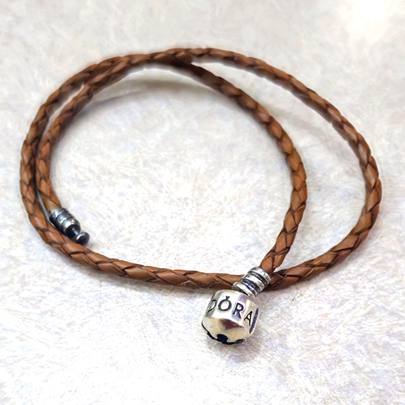 Pandora braided leather and 925 silver braclet with charms - Picture 2 of 7
